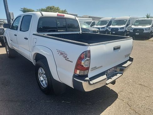 Used 2009 Toyota Tacoma PreRunner RWD image 10