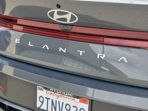 Certified 2025 Hyundai Elantra SEL image 21