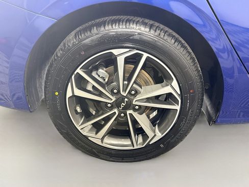 Used 2024 Kia Forte LXS FWD image 32