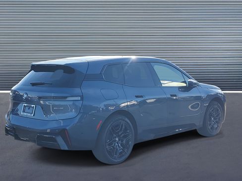 New 2026 BMW iX xDrive60 w/ M Sport Package image 3