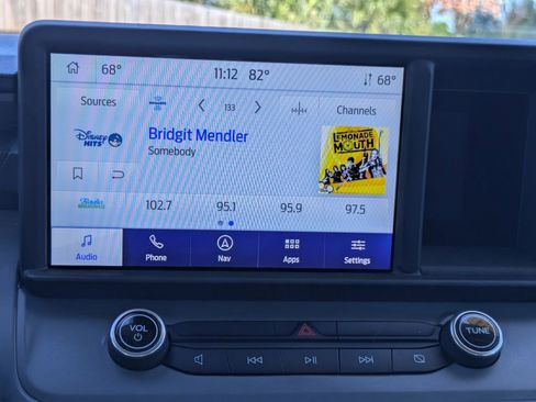 Certified 2024 Ford Maverick Lariat w/ Black Appearance Package image 18