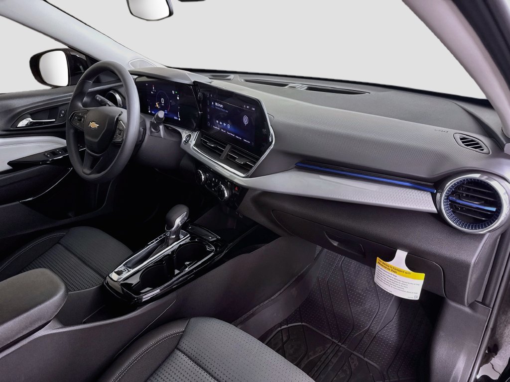 New 2026 Chevrolet Trax LT FWD image 29