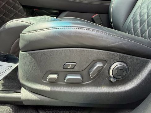 Used 2023 Genesis GV80 3.5T AWD/4WD image 13