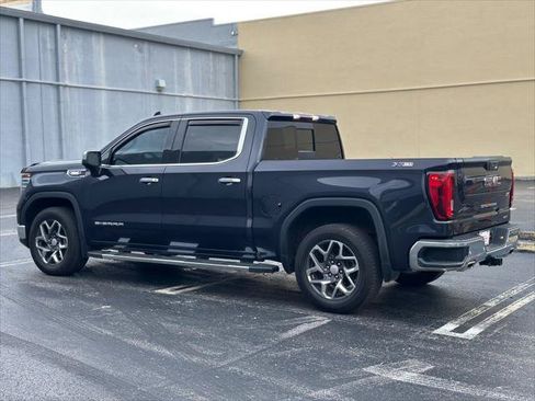 Used 2022 GMC Sierra 1500 SLT w/ SLT Premium Plus Package AWD/4WD image 22