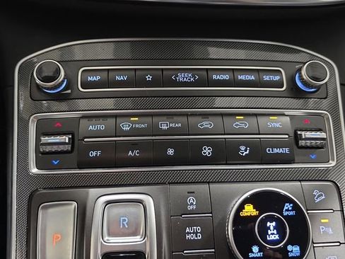 Used 2022 Hyundai Santa Fe Limited w/ Cargo Package image 35