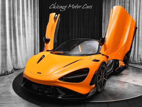 Used 2022 McLaren 765LT image 2