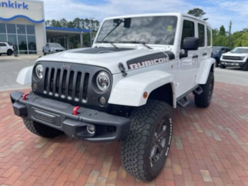 Used 2018 Jeep Wrangler Unlimited Rubicon AWD/4WD image 1
