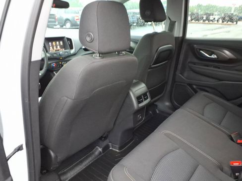Used 2023 GMC Terrain SLE w/ Driver Convenience Package FWD image 10