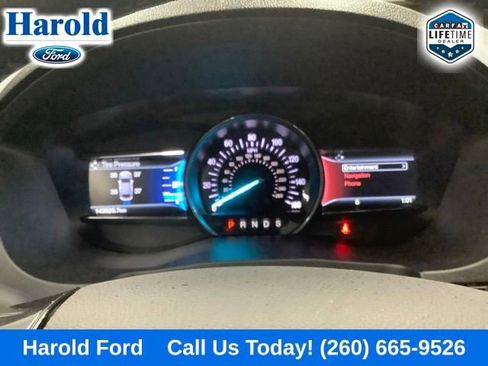 Used 2017 Ford Explorer XLT w/ XLT Technology Feature Bundle FWD image 15