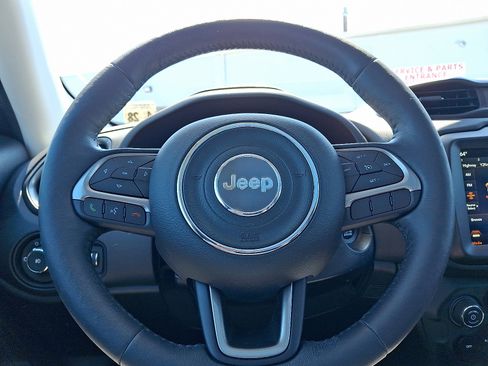 Certified 2022 Jeep Renegade Limited w/ Sun, Sound & Wheels Group image 21