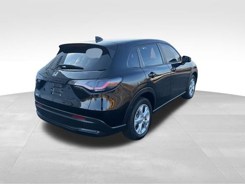 Used 2023 Honda HR-V LX image 5