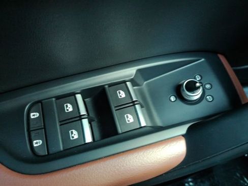 Used 2023 Audi Q5 2.0T Premium image 36