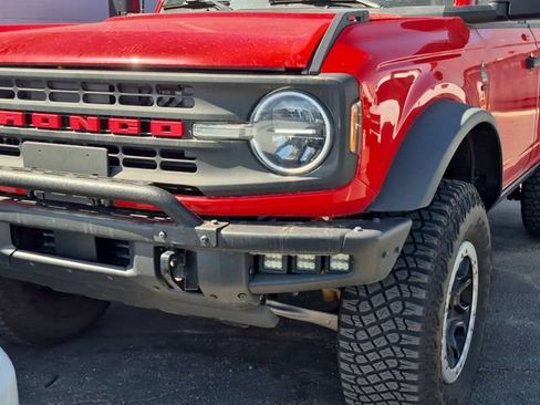 Used 2023 Ford Bronco Black Diamond w/ Sasquatch Package AWD/4WD image 2