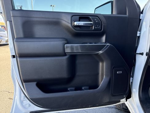 Used 2019 GMC Sierra 1500 AT4 w/ AT4 Premium Package image 16
