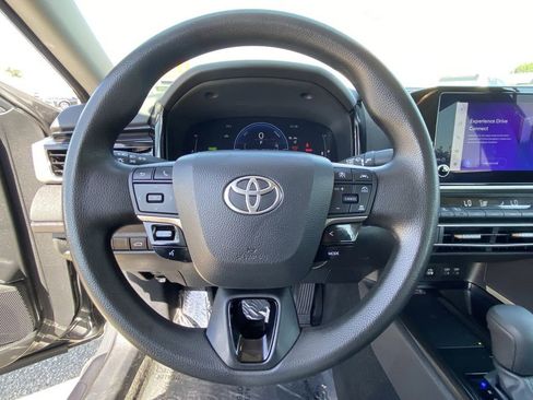 Certified 2025 Toyota Camry LE image 26
