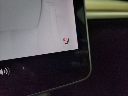 Used 2021 Tesla Model Y 2WD image 25