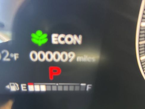 New 2025 Honda HR-V LX image 26