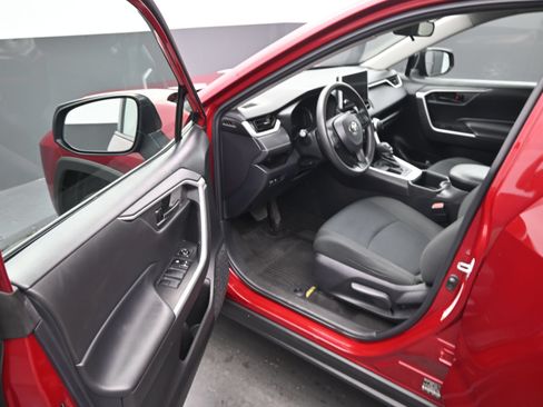 Used 2023 Toyota RAV4 LE FWD image 12