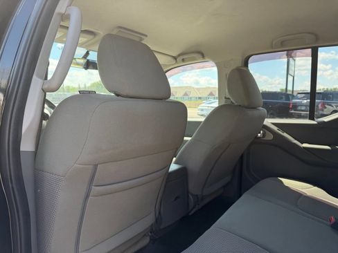 Used 2019 Nissan Frontier SV AWD/4WD image 23