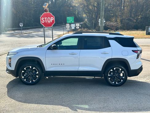 New 2026 Chevrolet Equinox RS image 2