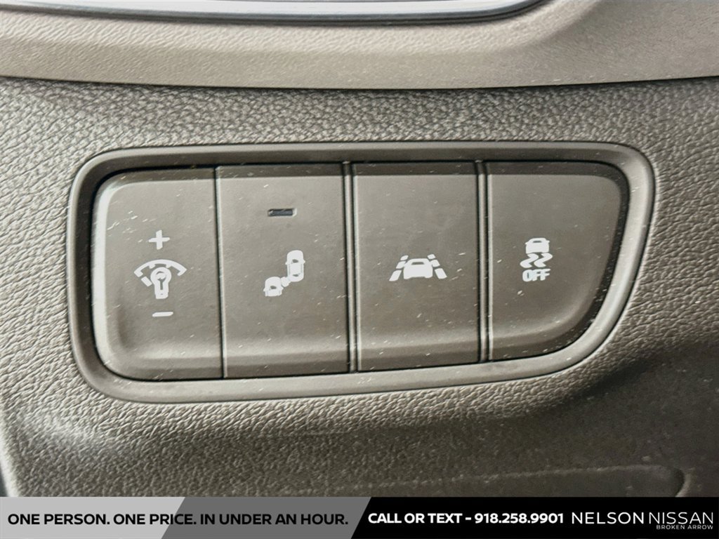 Used 2020 Hyundai Santa Fe SEL FWD image 10