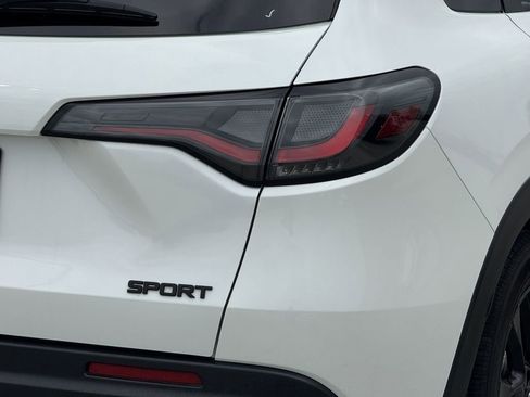 Used 2025 Honda HR-V Sport image 10