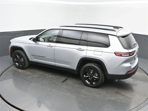 New 2025 Jeep Grand Cherokee L Limited image 42