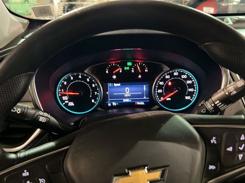 Used 2024 Chevrolet Equinox LS w/ LS Convenience Package image 12