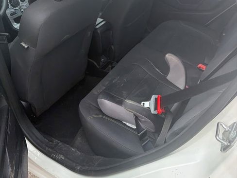 Used 2018 Ford Fiesta SE image 4