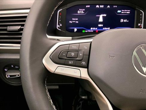 Certified 2023 Volkswagen Atlas SEL AWD/4WD image 13