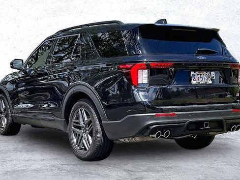 Certified 2025 Ford Explorer ST AWD/4WD image 12