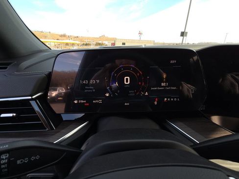 New 2026 Chevrolet Tahoe Premier w/ Sun And Tow Package AWD/4WD image 16