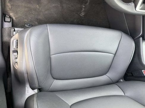 Certified 2026 Toyota Corolla Cross XLE FWD image 9