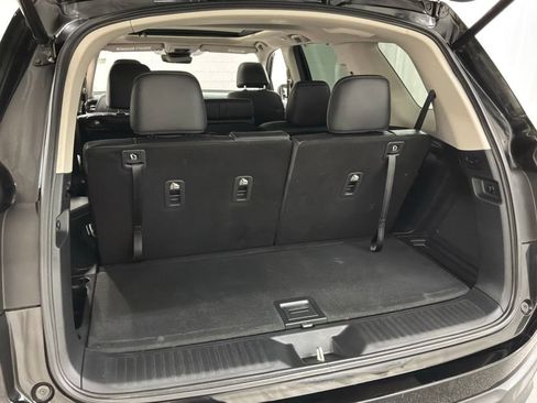 Used 2025 Honda Pilot Touring image 25