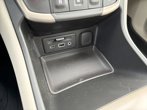 Used 2022 GMC Terrain Denali image 22