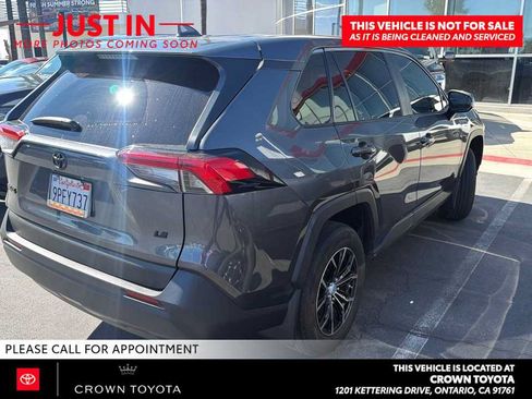 Used 2024 Toyota RAV4 LE FWD image 3