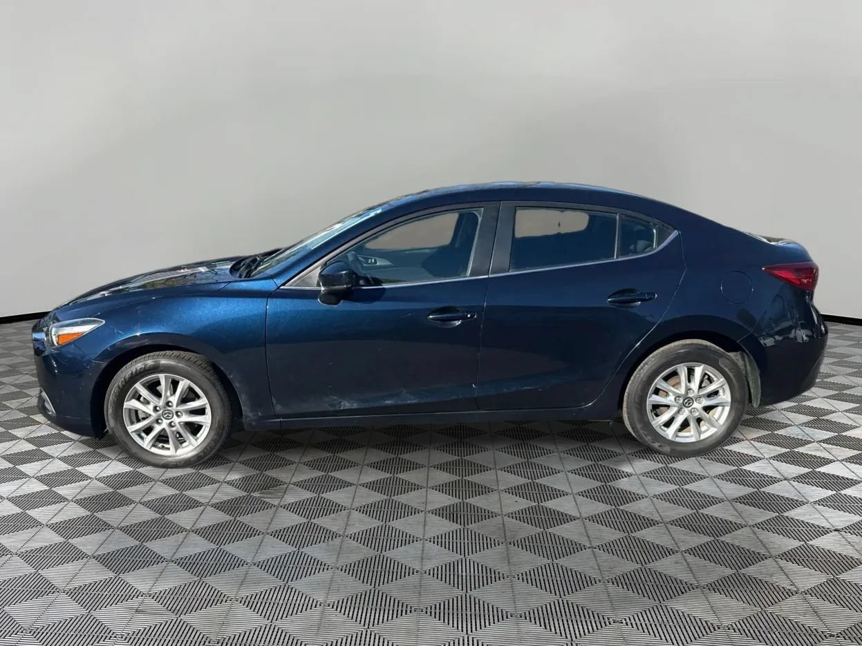 Used 2018 MAZDA MAZDA3 Sport w/ Preferred Equipment Package FWD image 8