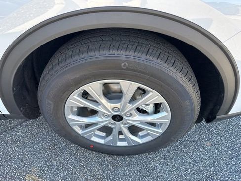 New 2026 Ford Escape Active image 13