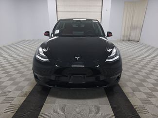 Used 2021 Tesla Model Y Long Range video 2