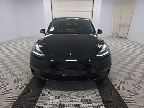 Used 2021 Tesla Model Y Long Range image 2