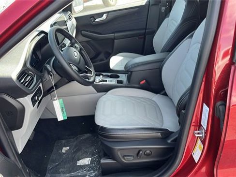 Used 2024 Ford Escape SE w/ PHEV Premium Package FWD image 27