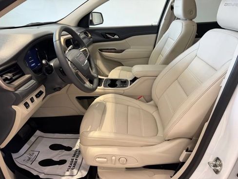 Used 2023 GMC Acadia Denali w/ Denali Ultimate Package AWD/4WD image 21