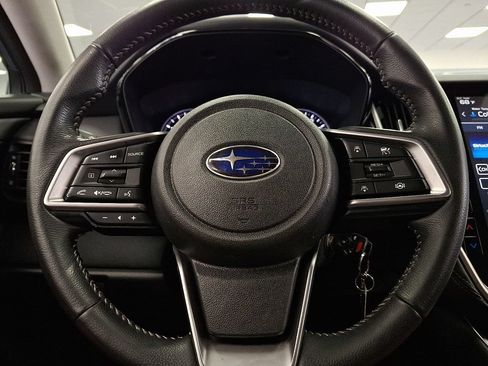 Used 2024 Subaru Outback Premium AWD/4WD image 18