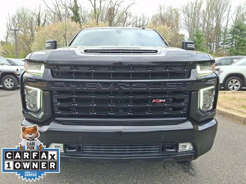 Used 2022 Chevrolet Silverado 2500 LTZ w/ LTZ Plus Package AWD/4WD image 2