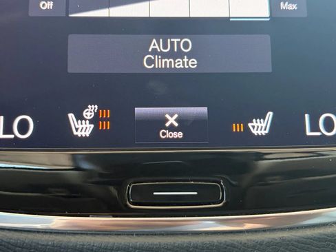 Used 2022 Volvo XC90 T6 Momentum w/ Climate Package AWD/4WD image 26