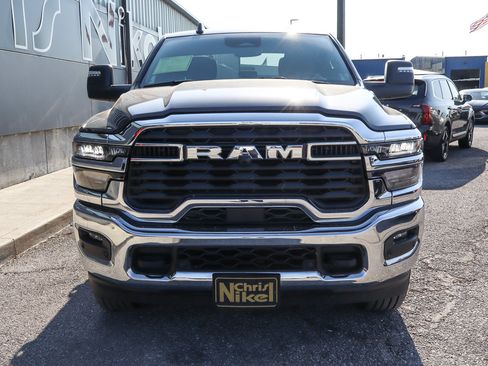 Used 2026 RAM 2500 Big Horn AWD/4WD image 2