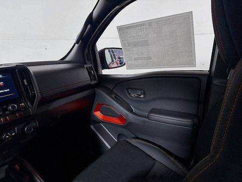 New 2025 Nissan Frontier PRO-4X image 22