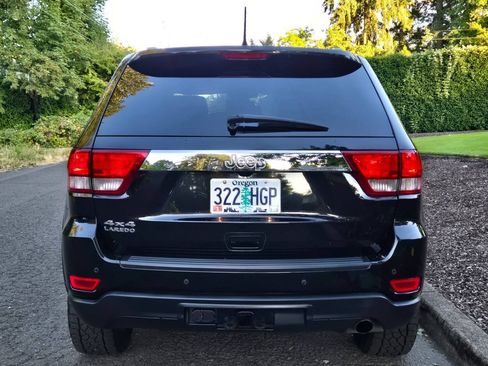 Used 2012 Jeep Grand Cherokee Laredo AWD/4WD image 8