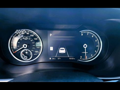 Used 2024 Genesis G70 2.5T image 15