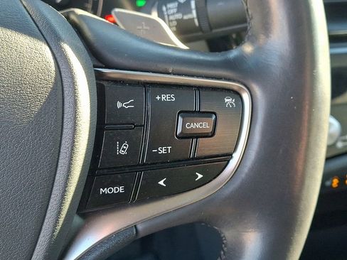 Used 2023 Lexus ES 250 w/ Premium Package image 23